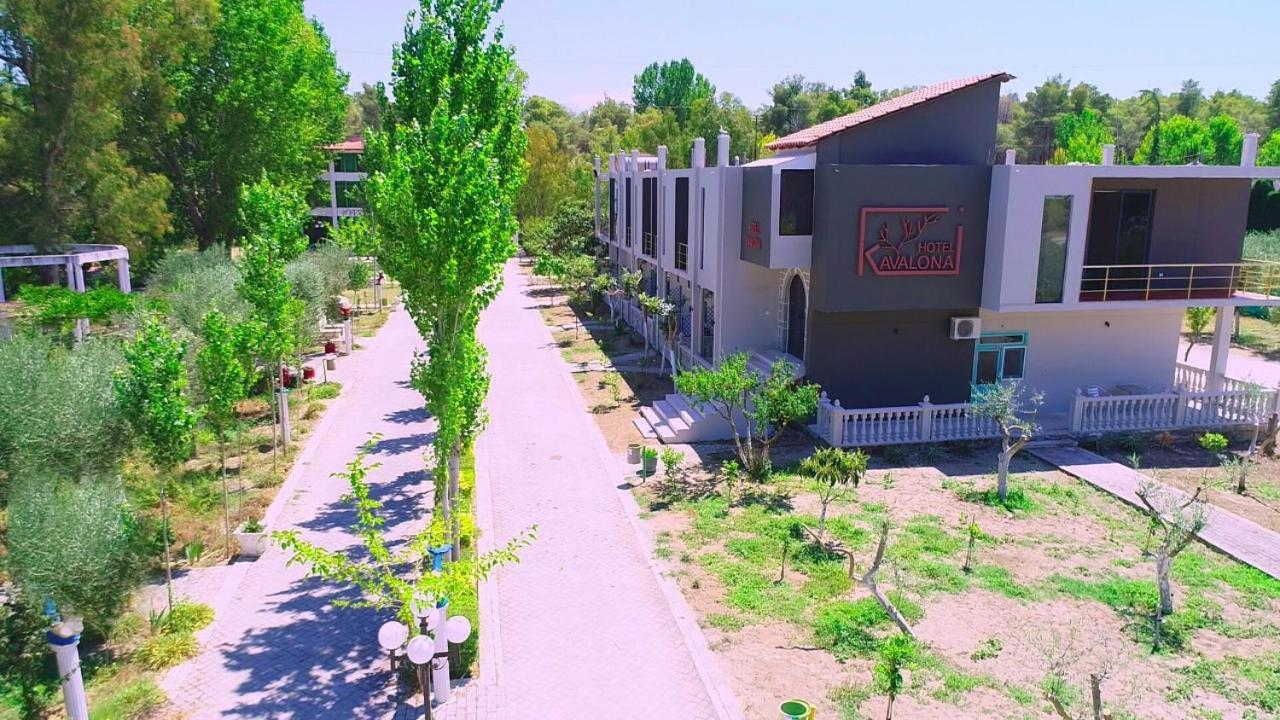 ホテル Kavalona Park Vlorë エクステリア 写真