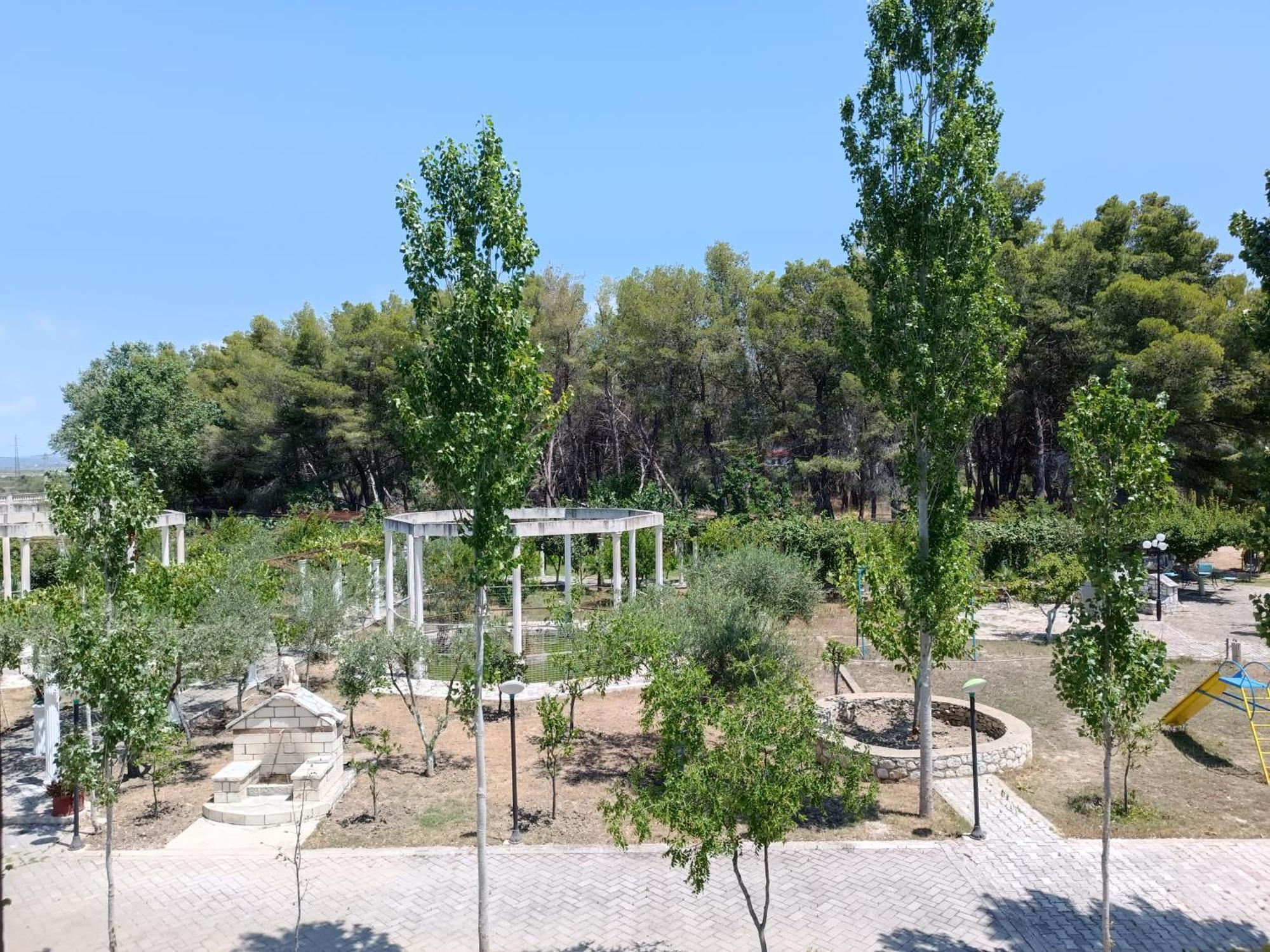 ホテル Kavalona Park Vlorë 部屋 写真