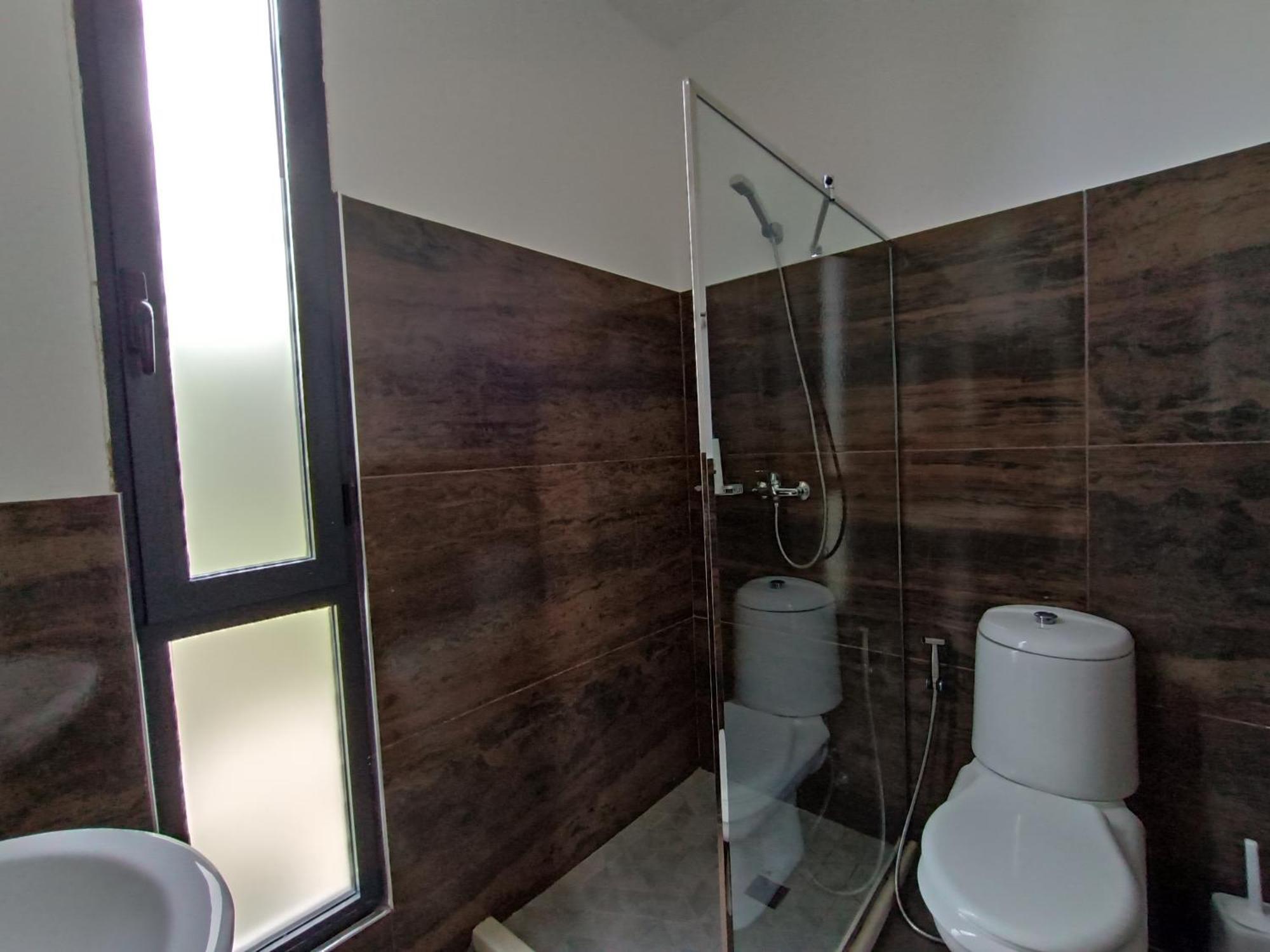 ホテル Kavalona Park Vlorë 部屋 写真