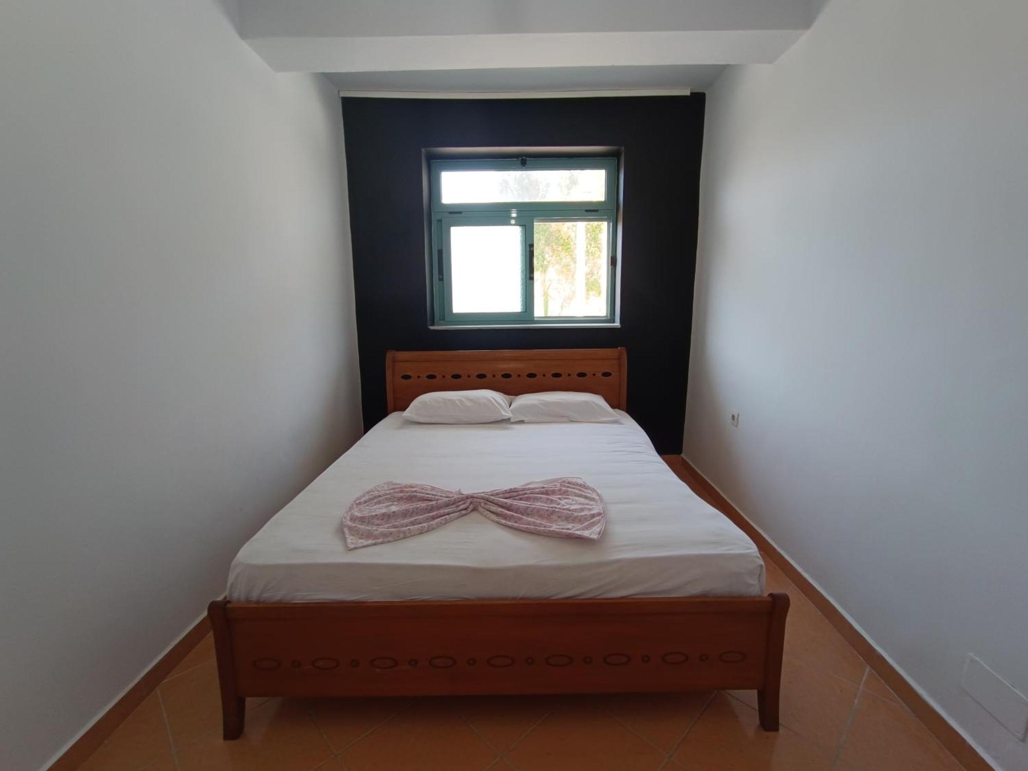 ホテル Kavalona Park Vlorë 部屋 写真